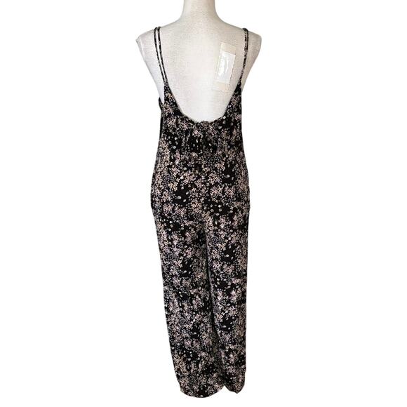 Lulus Size S Black Floral Print Jumpsuit Wide Leg Tie Back Pockets V Neck - Picture 3 of 6